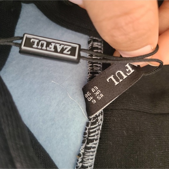 Zaful Forever Young Blue And Black Classic Rostory Child Hoodie SZ 6 NWT - Picture 6 of 11